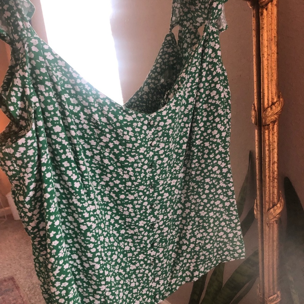 Banana Republic crop top